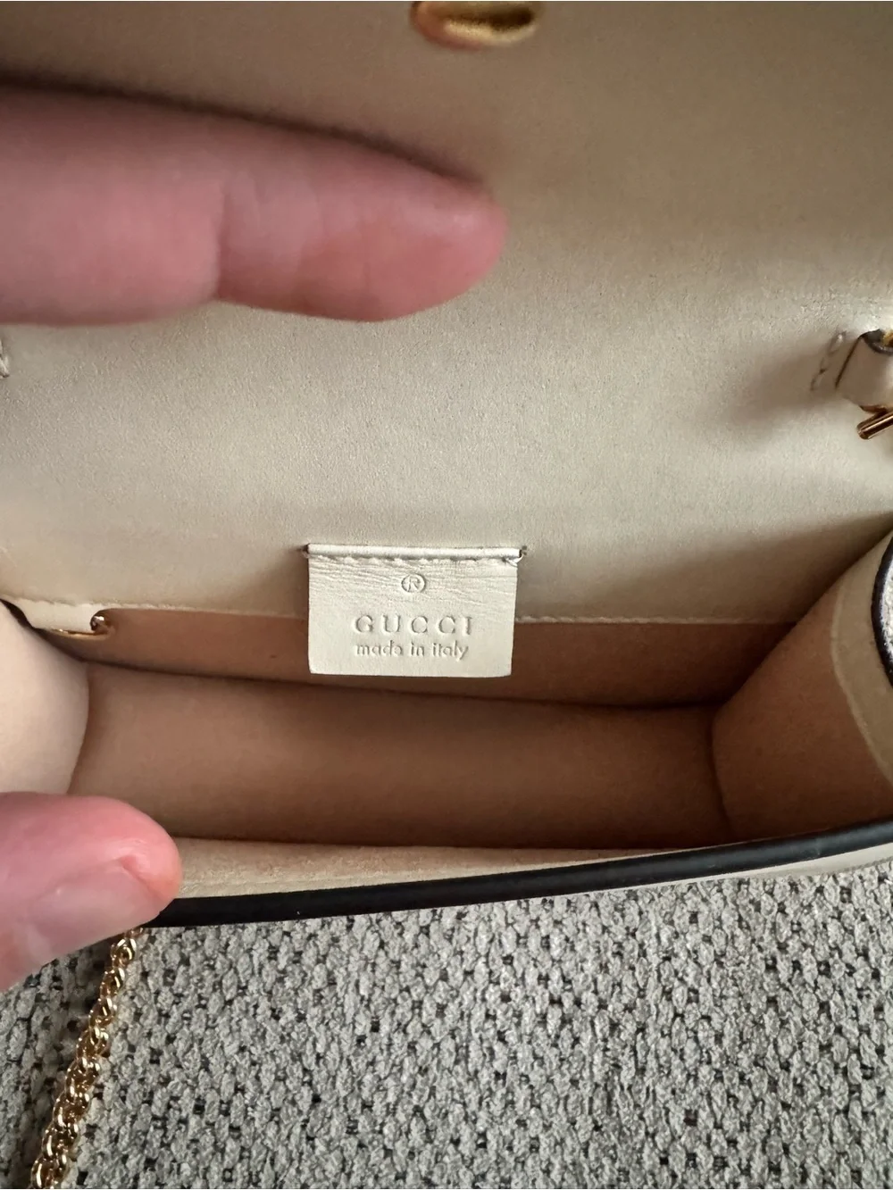 Gucci sylvie White Leather Mini Shoulder Bag with Gold Chain